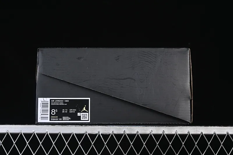 All Categories Air Jordan Jordan Series Basketball Shoes Air Jordan 1 Mid Air Jordan 1 Mid AJ1 Joe 1 Year of the Horse Limited Chinese Cultural Leisure Sneakers DQ8426-105